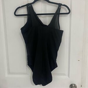 Miraclesuit Black Tummy Compression Body Suit Womens Size XS